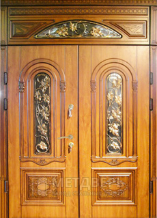 Парадная дверь со стеклом и ковкой №86 - фото