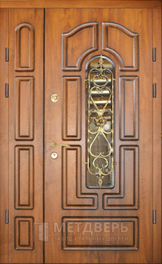 Парадная дверь с элементами ковки №84 - фото